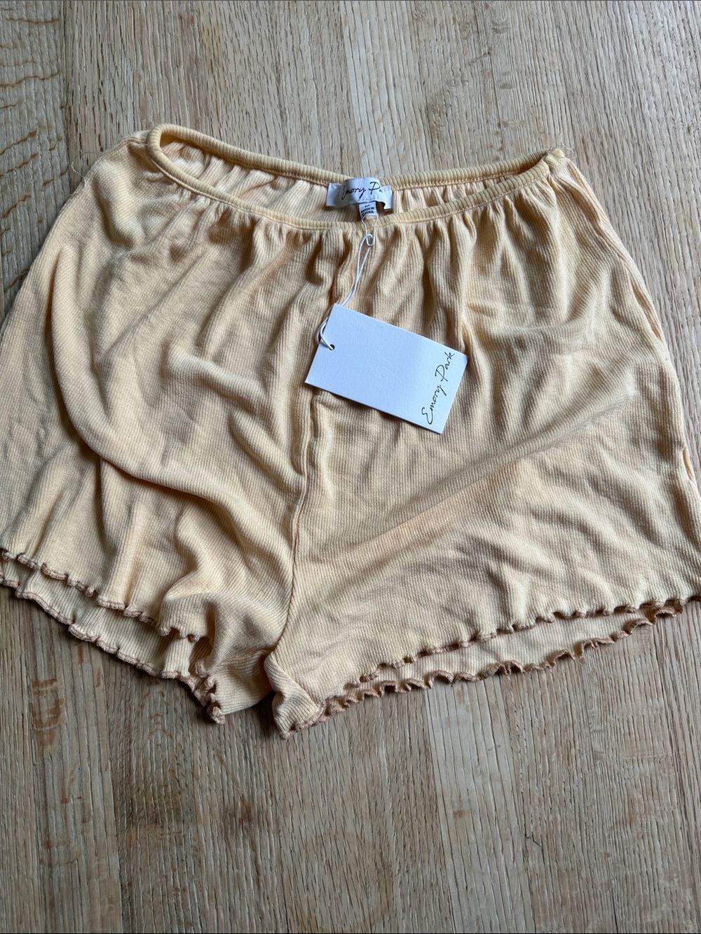 Emory Park Women’s Pale Yellow Ribbed Lounge Shorts NWT